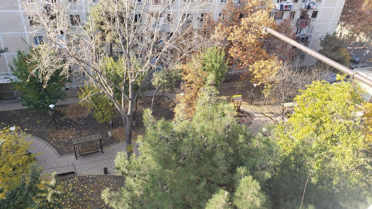 Lovely Apartment Tiflis Exterior foto